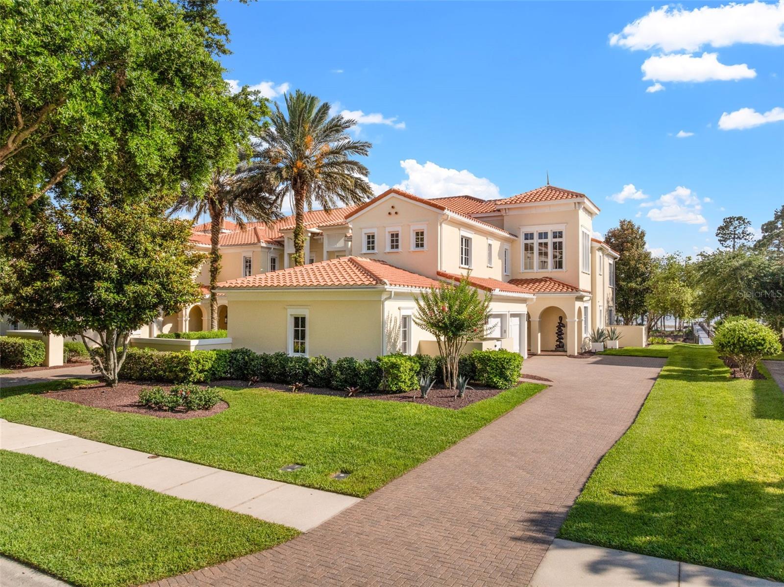 10355 KENSINGTON SHORE I-102, ORLANDO FL 32827 — MLS #MFRO6406592 | 3 Bed 4 Bath Home