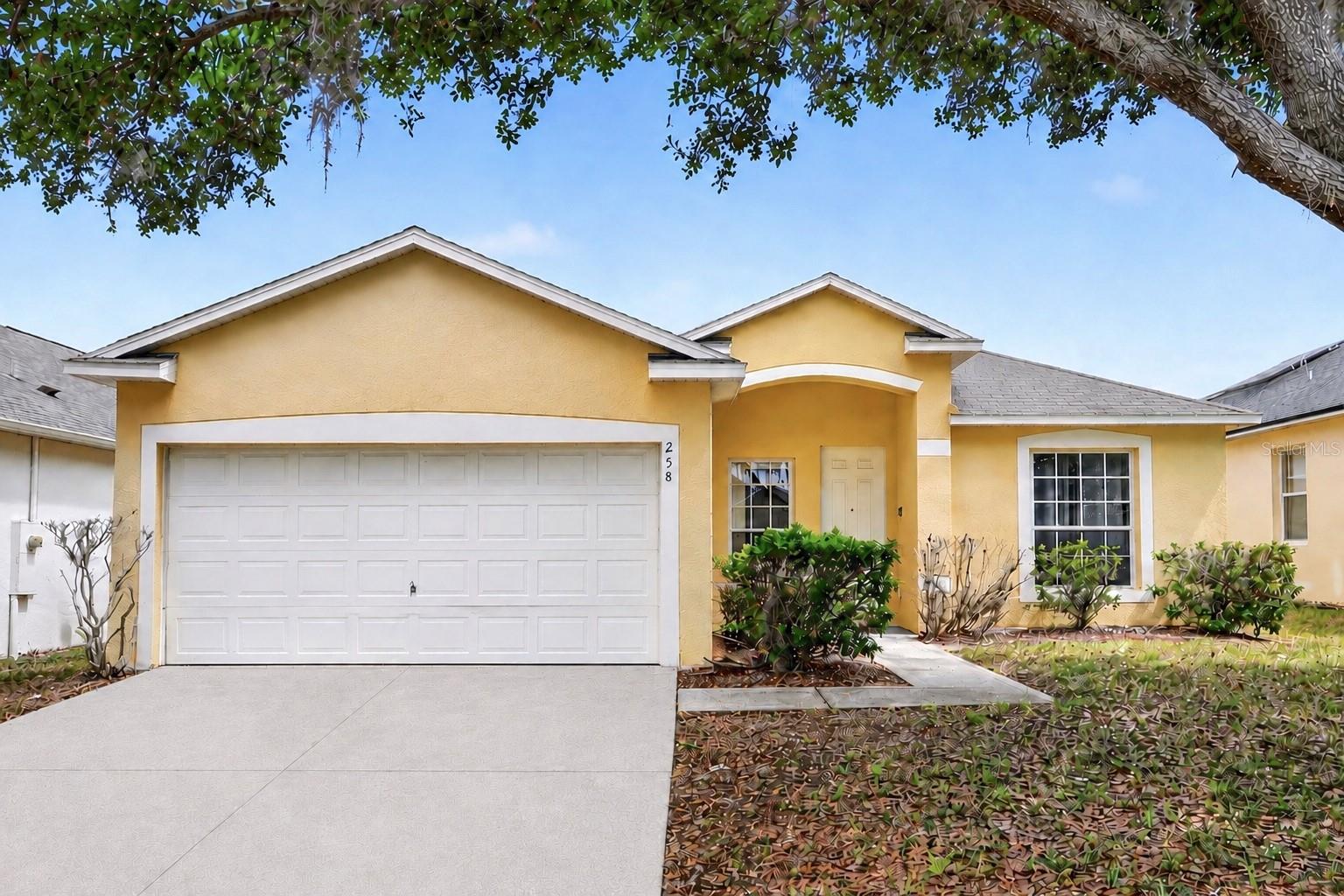 258 SUNSET VIEW, DAVENPORT FL 33837 — MLS #MFRO6407760 | 3 Bed 2 Bath Home