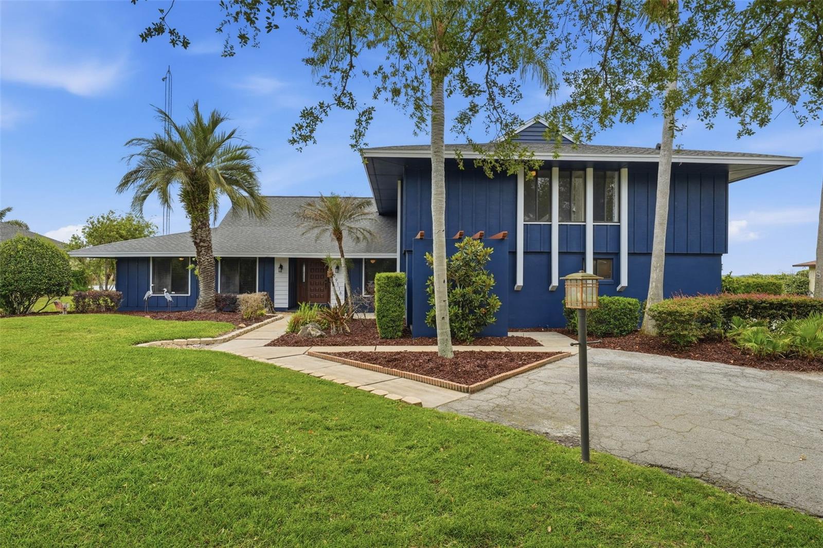 29116 BEAUCLAIRE, TAVARES FL 32778 — MLS #MFRG5110271 | 4 Bed 4 Bath Home