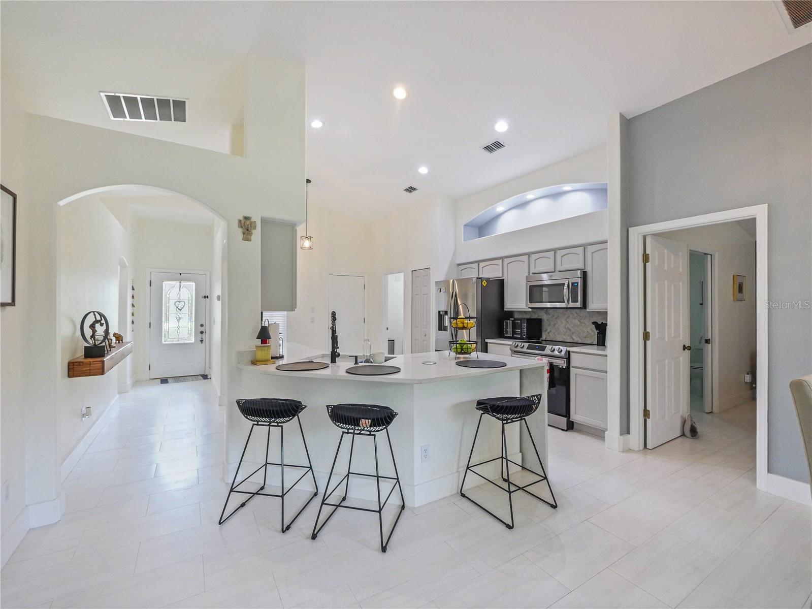 9555 HERON POINTE — photo 2