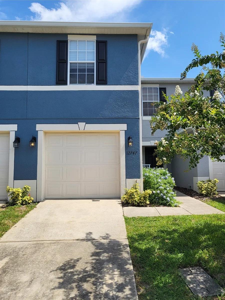 12747 SOMERSET OAKS, ORLANDO FL 32828 — MLS #MFRO6390923 | 3 Bed 3 Bath Home