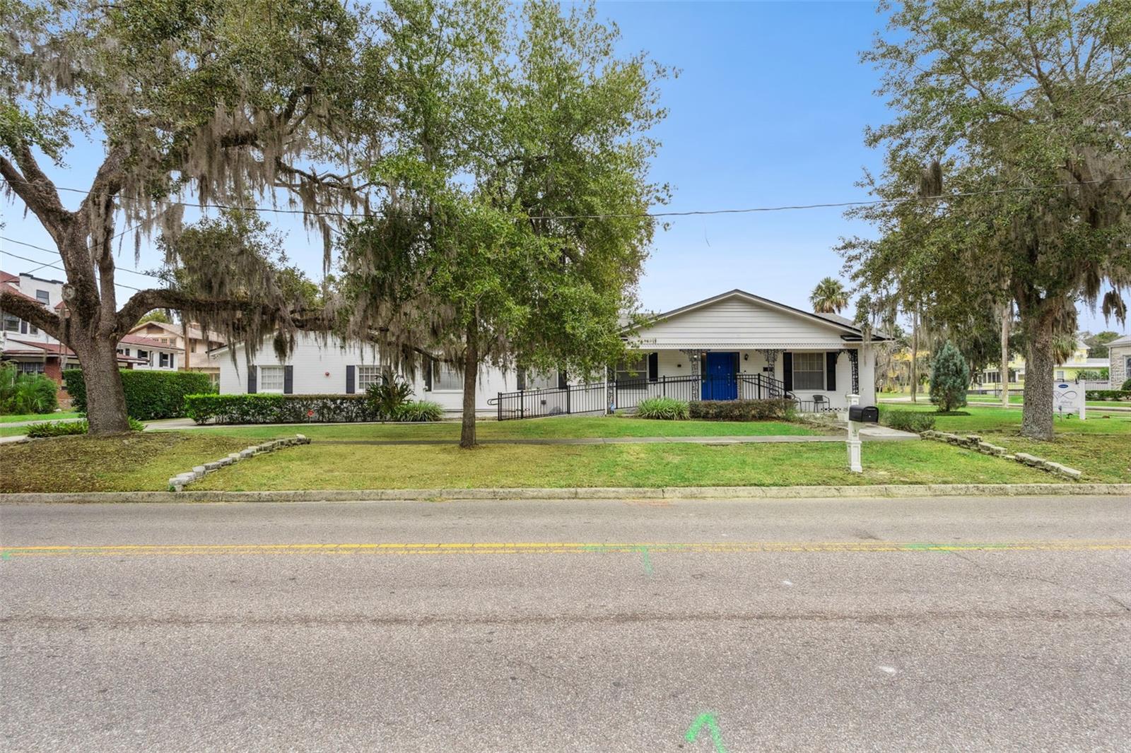 27 CENTER, EUSTIS FL 32726 — MLS #MFRG5105132 | 0 Bed 0 Bath Home