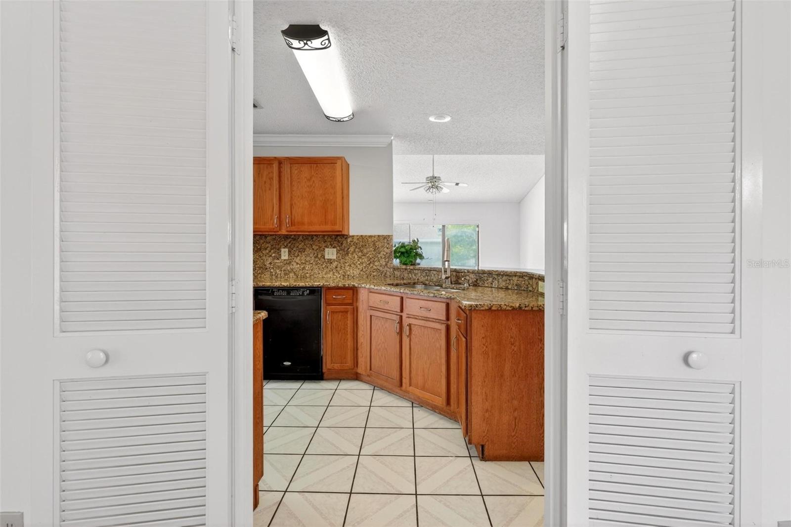 759 TOMLINSON — photo 12