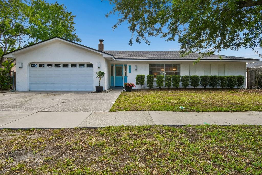 927 FAIRWAY, WINTER PARK FL 32792 — MLS #MFRTB8498515 | 4 Bed 3 Bath Home
