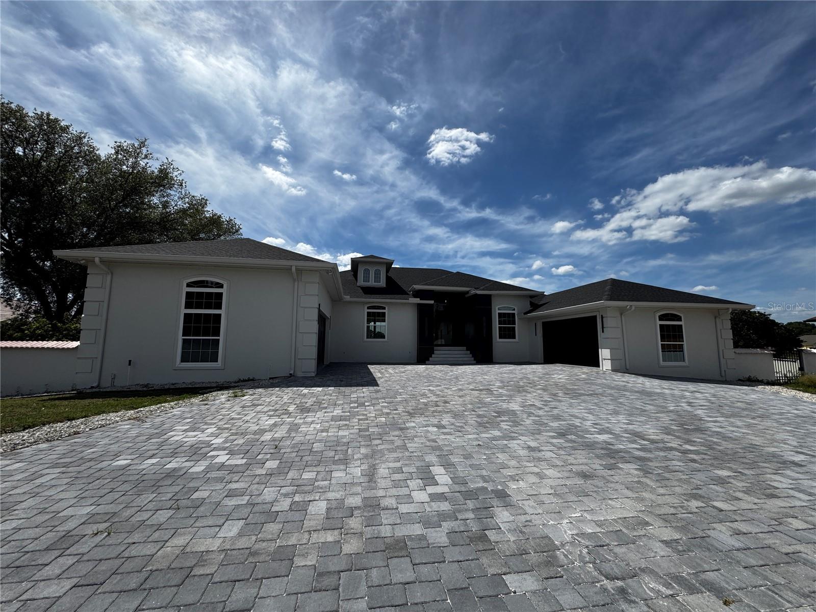 10843 LAKESHORE, CLERMONT FL 34711 — MLS #MFRO6398625 | 5 Bed 8 Bath Home