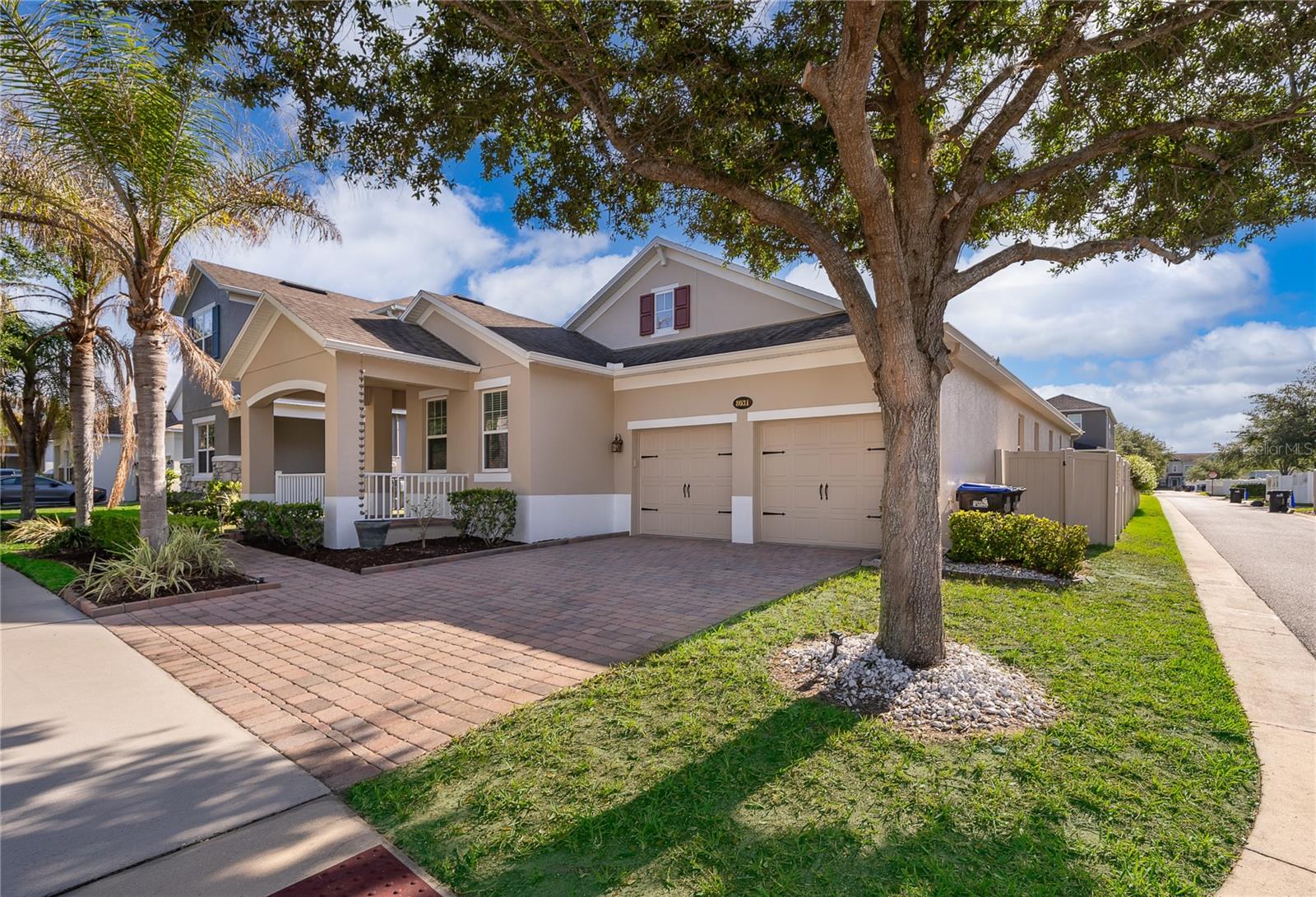 8031 NAVEL ORANGE, WINTER GARDEN FL 34787 — MLS #MFRO6399594 | 4 Bed 2 Bath Home