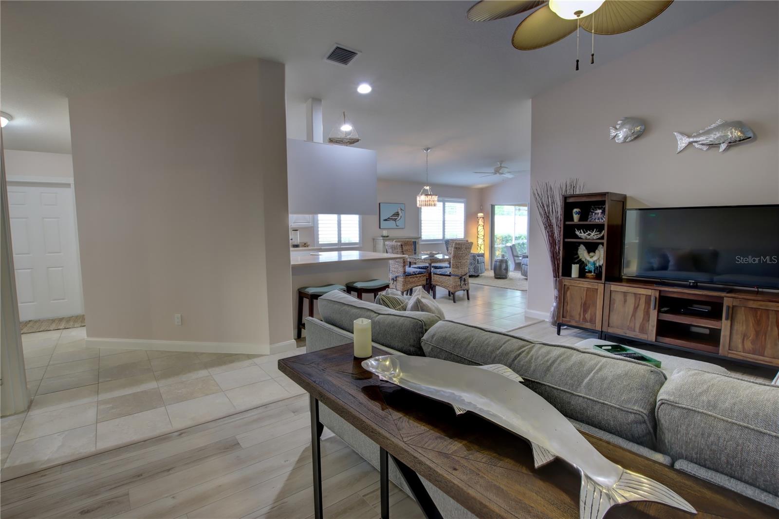11801 FAN TAIL — photo 12