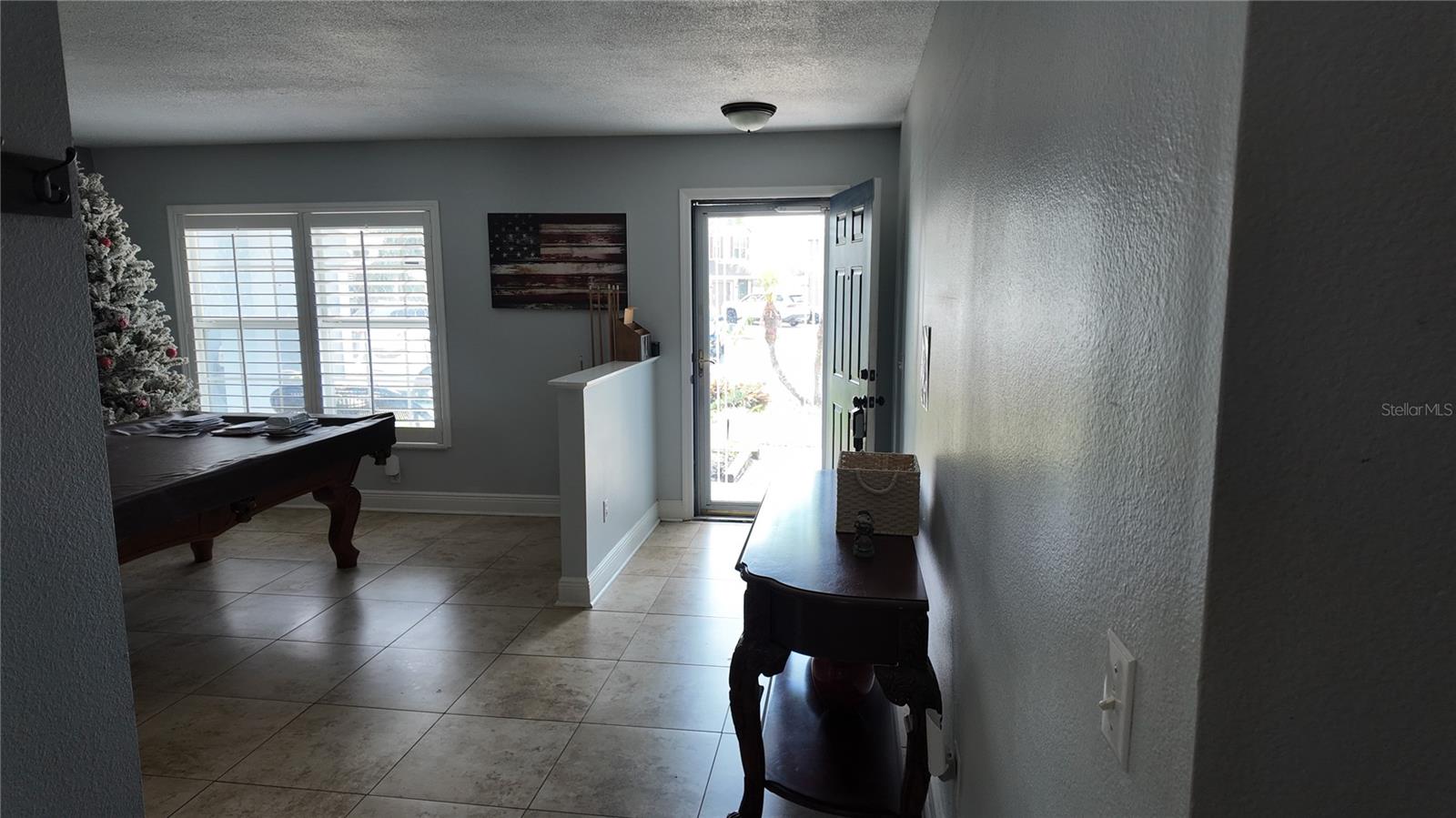 1042 HORSESHOE FALLS — photo 2