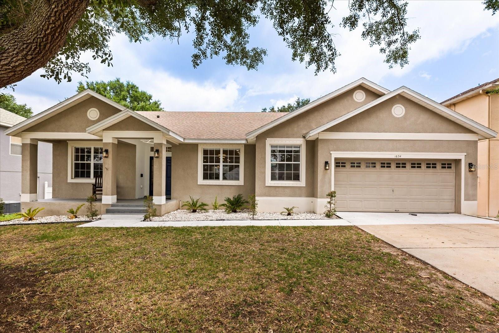 1634 PRESIDIO, CLERMONT FL 34711 — MLS #MFRO6404694 | 4 Bed 4 Bath Home