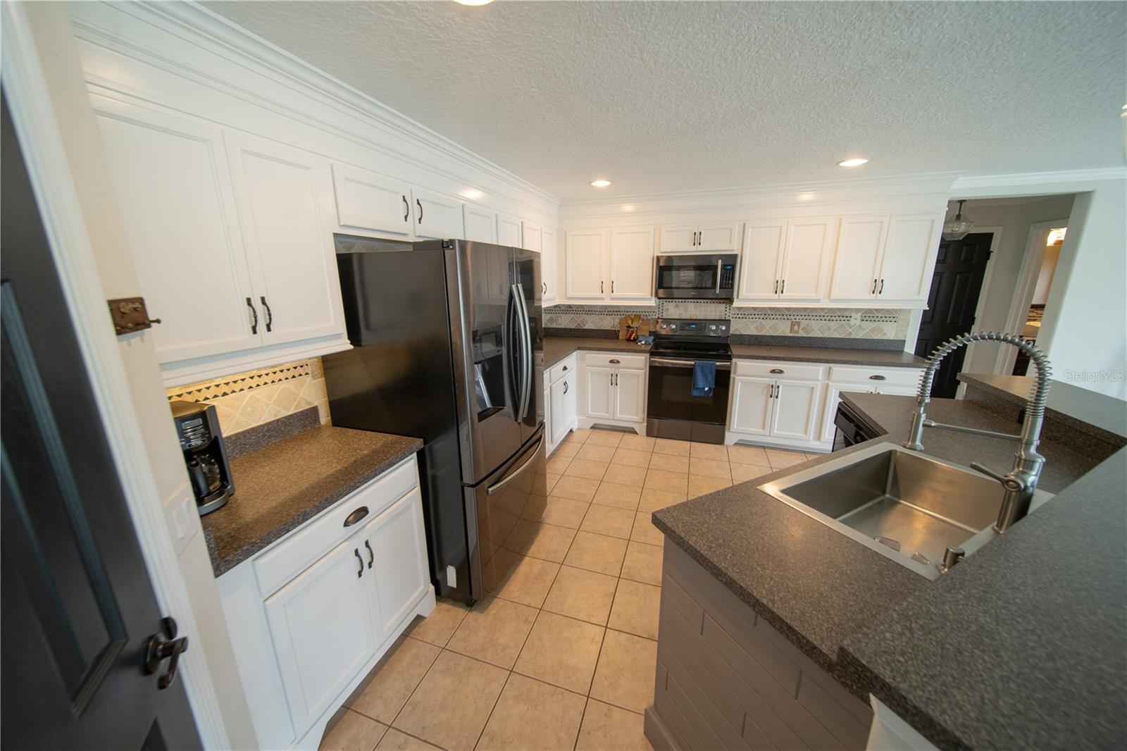 4621 YELLOW BAY — photo 12