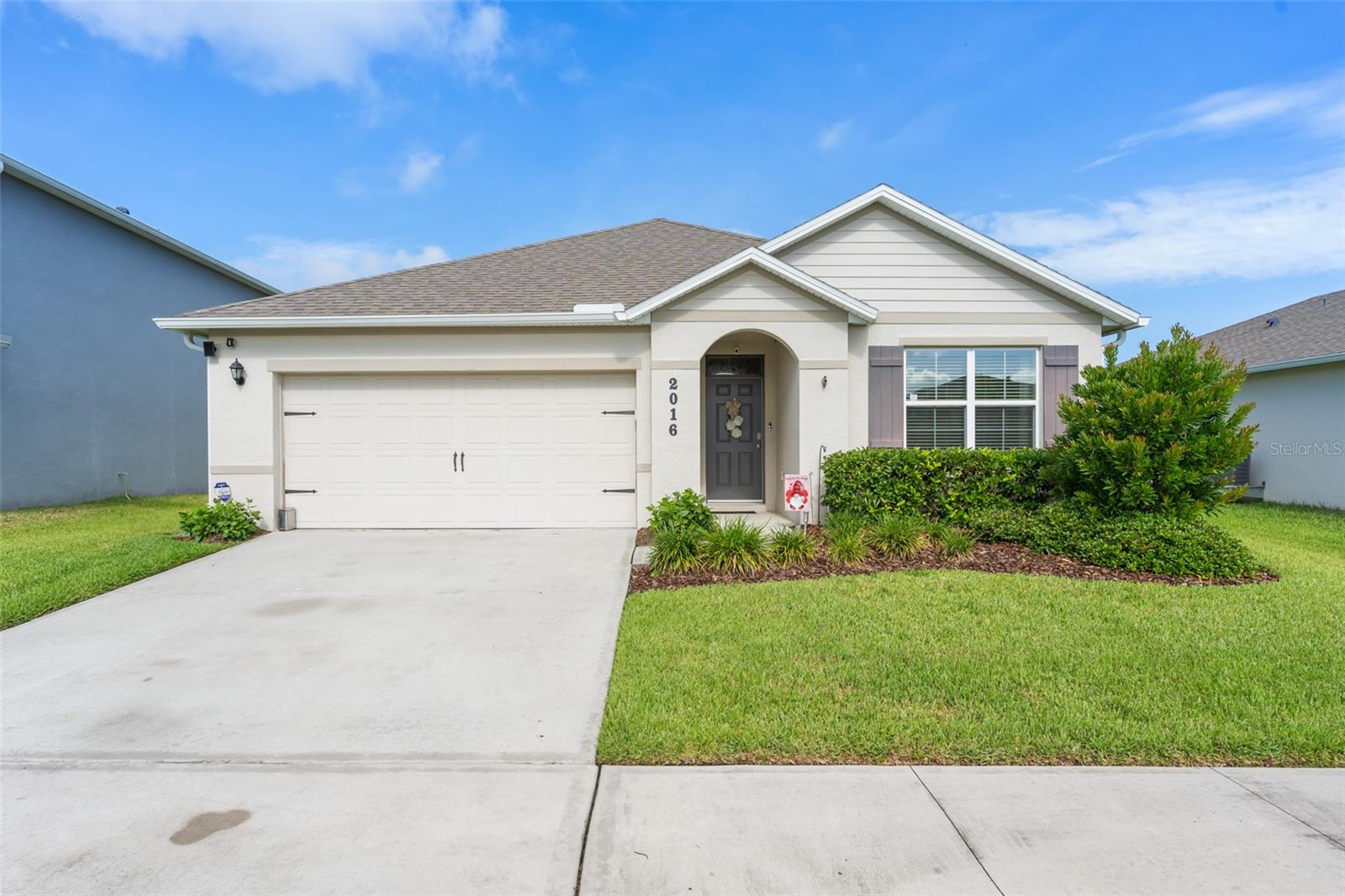 2016 WHITE PELICAN, SANFORD FL 32771 — MLS #MFRO6413815 | 3 Bed 2 Bath Home