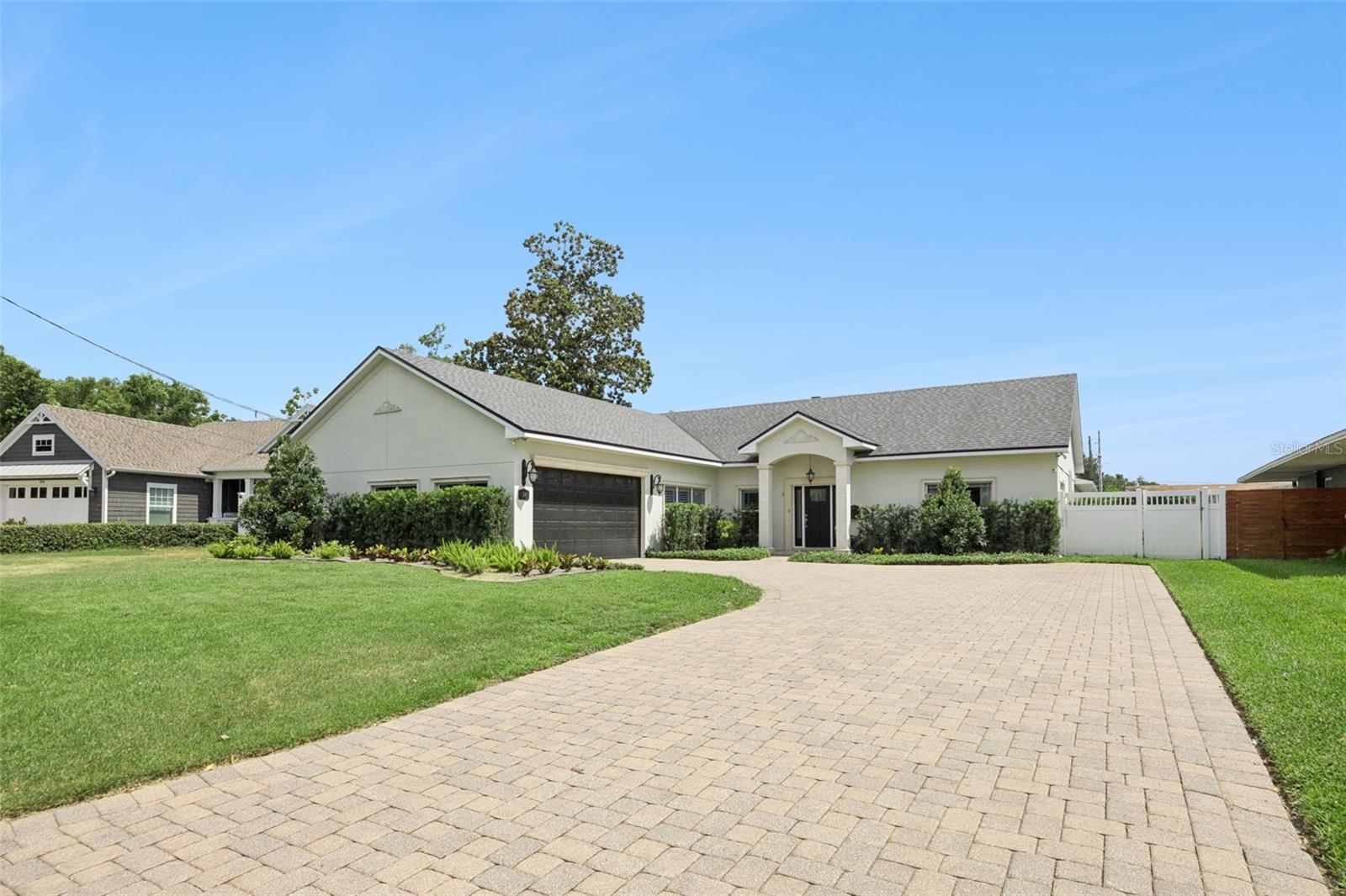 24 MINNEHAHA CIR, MAITLAND FL 32751 — MLS #MFRO6407597 | 5 Bed 4 Bath Home