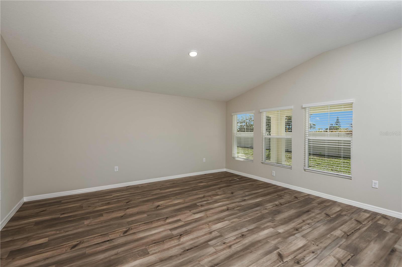 1302 PALMEROY — photo 12