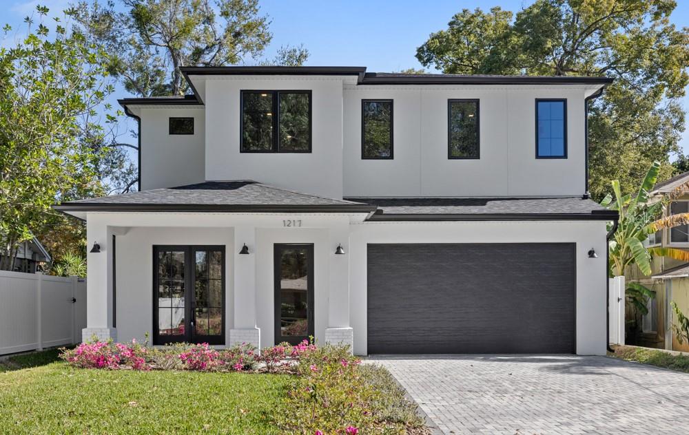 1217 CLOVERLAWN, ORLANDO FL 32806 — MLS #MFRO6378146 | 4 Bed 4 Bath Home