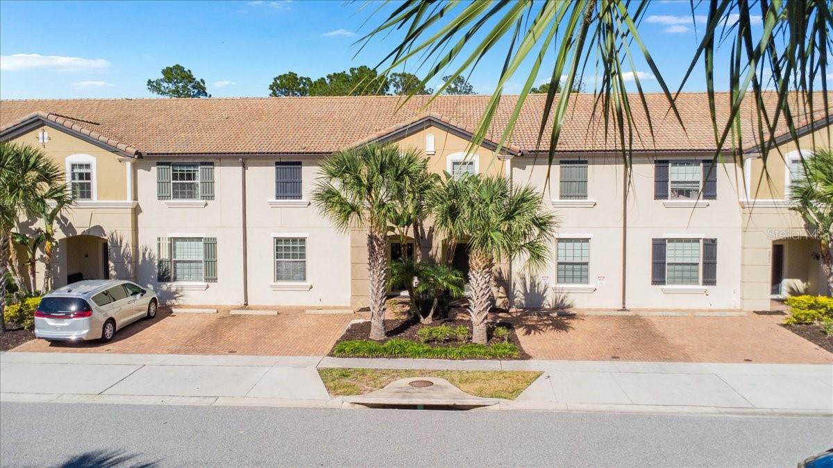 8839 GENEVE COURT, KISSIMMEE FL 34747 — MLS #MFRTB8467307 | 4 Bed 4 Bath Home