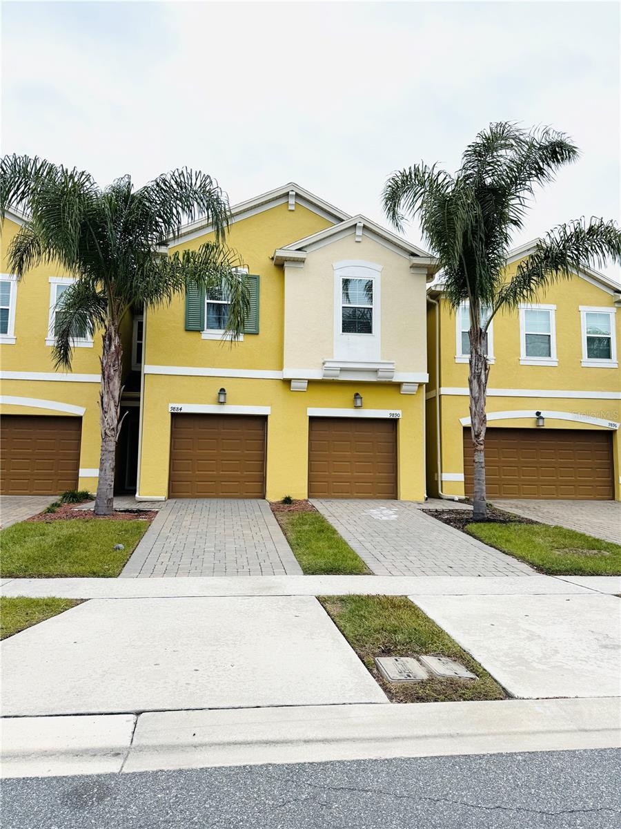 9890 RED EAGLE, ORLANDO FL 32825 — MLS #MFRO6407693 | 3 Bed 3 Bath Home