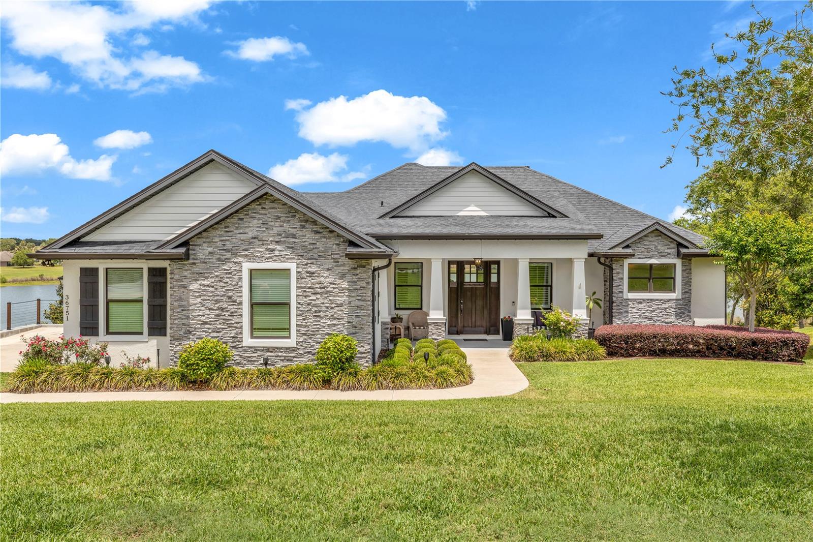 36751 BARRINGTON, EUSTIS FL 32736 — MLS #MFRG5111835 | 3 Bed 3 Bath Home