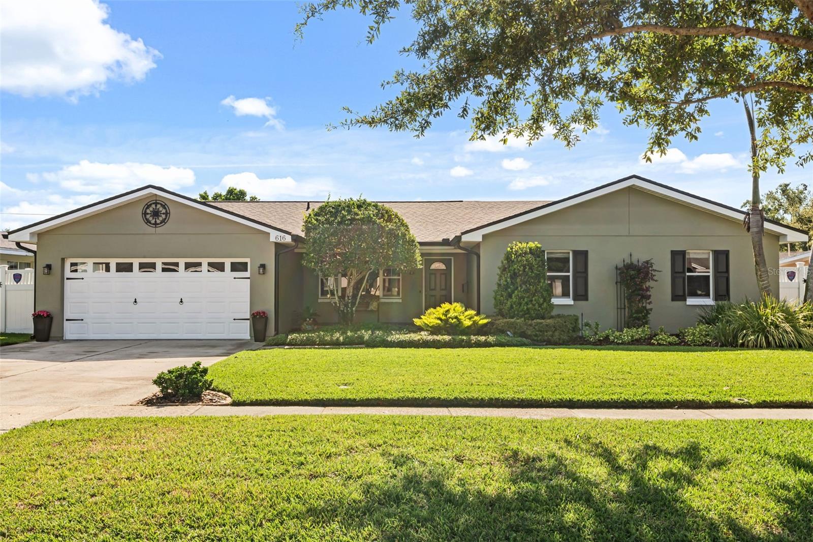616 BRECHIN, WINTER PARK FL 32792 — MLS #MFRO6409911 | 4 Bed 5 Bath Home