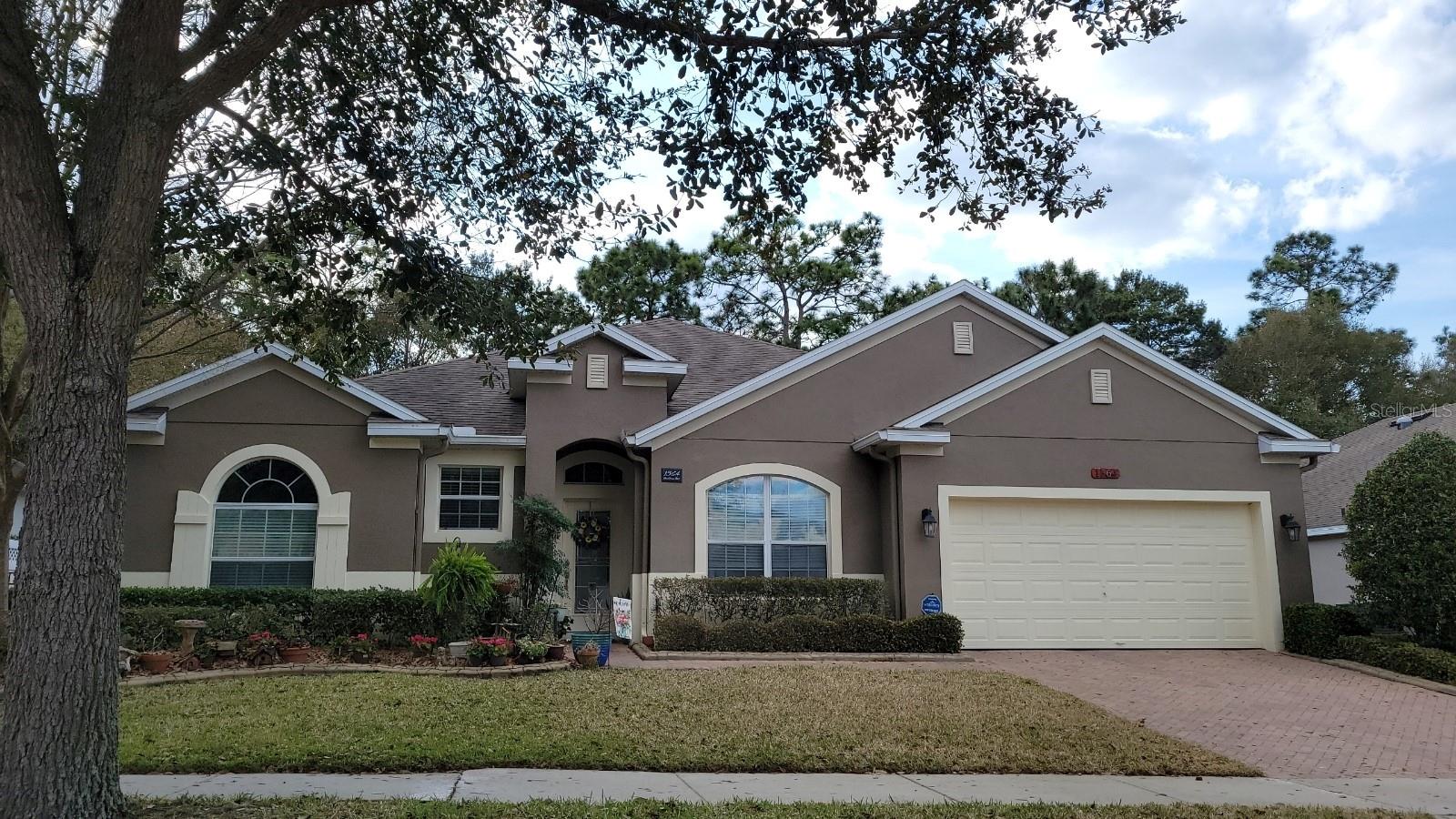 1564 BLUE GRASS, DELAND FL 32724 — MLS #MFRV4947564 | 5 Bed 3 Bath Home