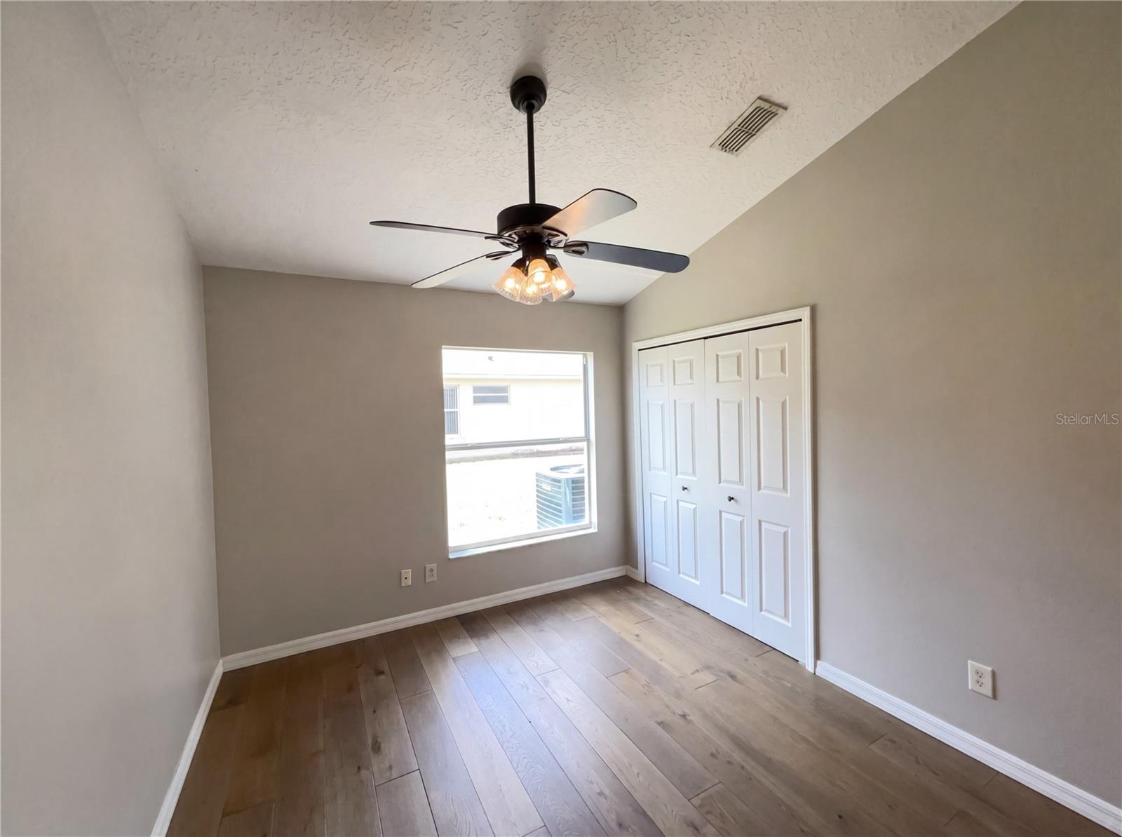 3028 SAMOSA HILL — photo 12