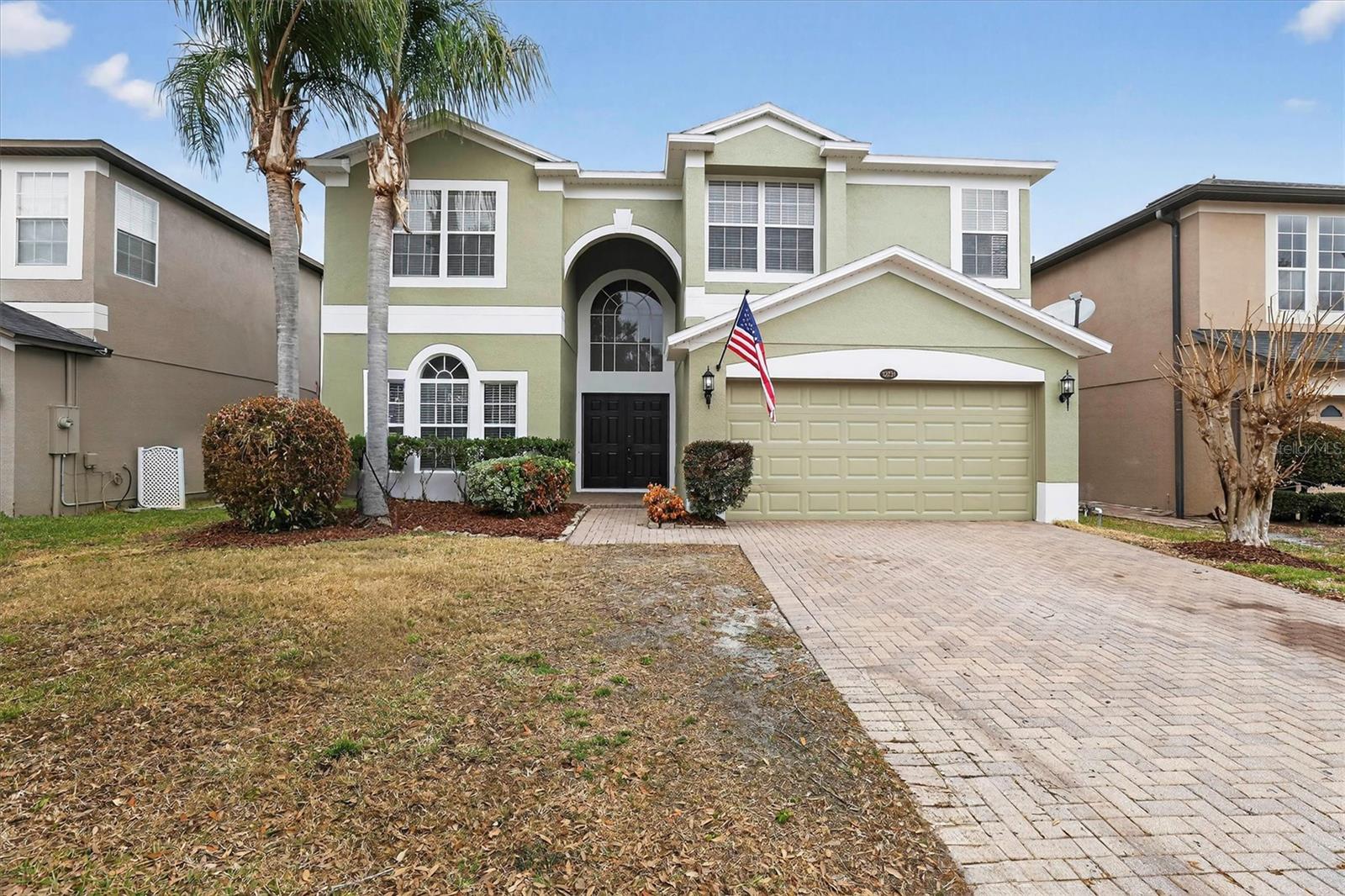 12731 GROVEHURST, WINTER GARDEN FL 34787 — MLS #MFRO6379203 | 5 Bed 3 Bath Home