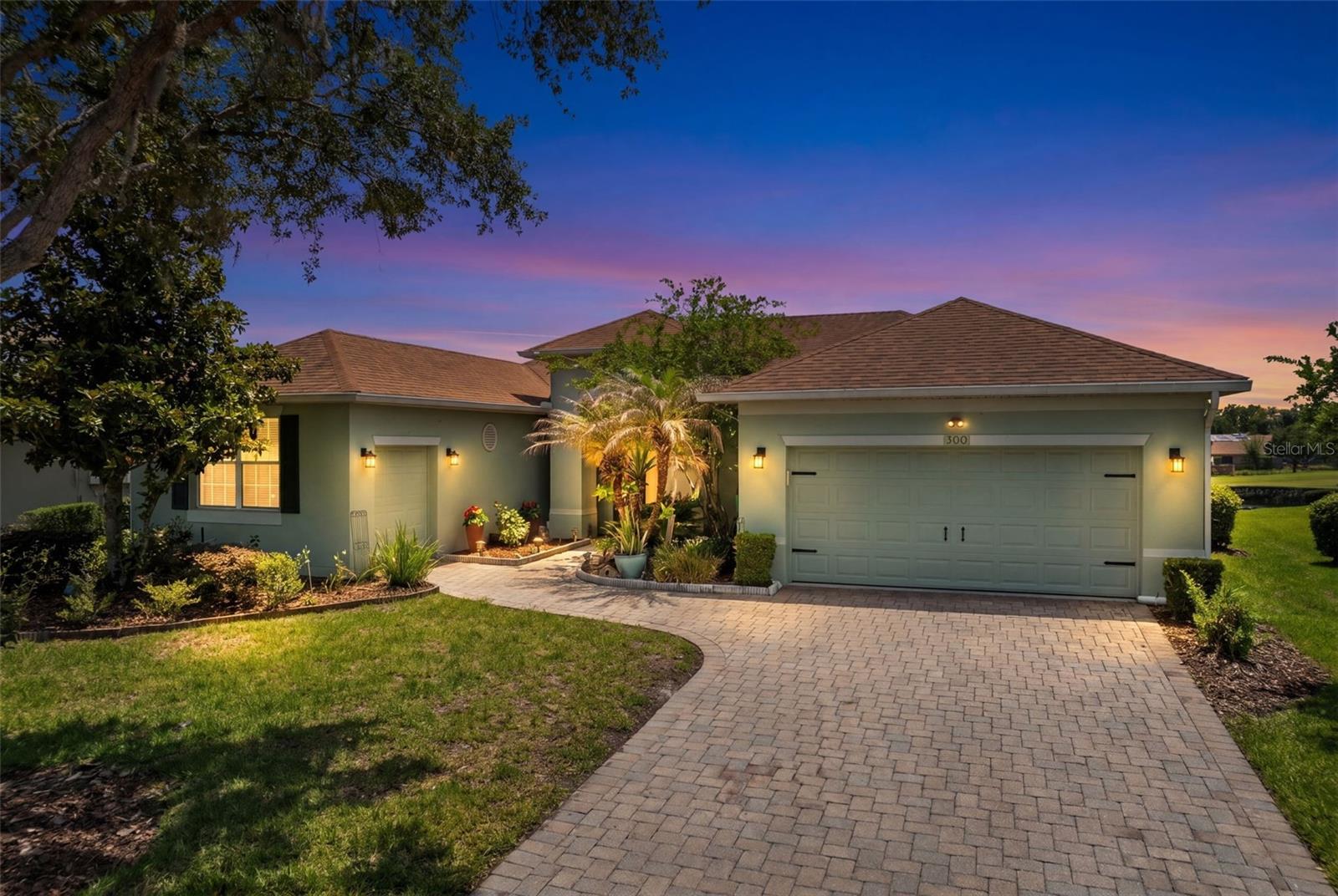 300 SORRENTO, KISSIMMEE FL 34759 — MLS #MFRO6406192 | 2 Bed 3 Bath Home
