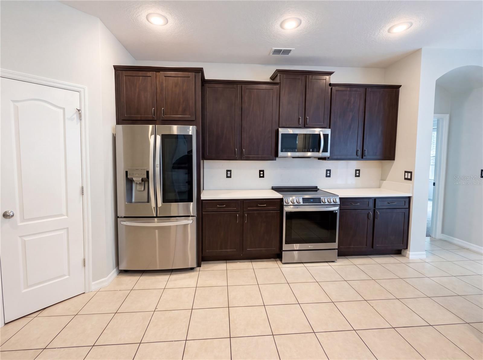 619 ERROL — photo 2