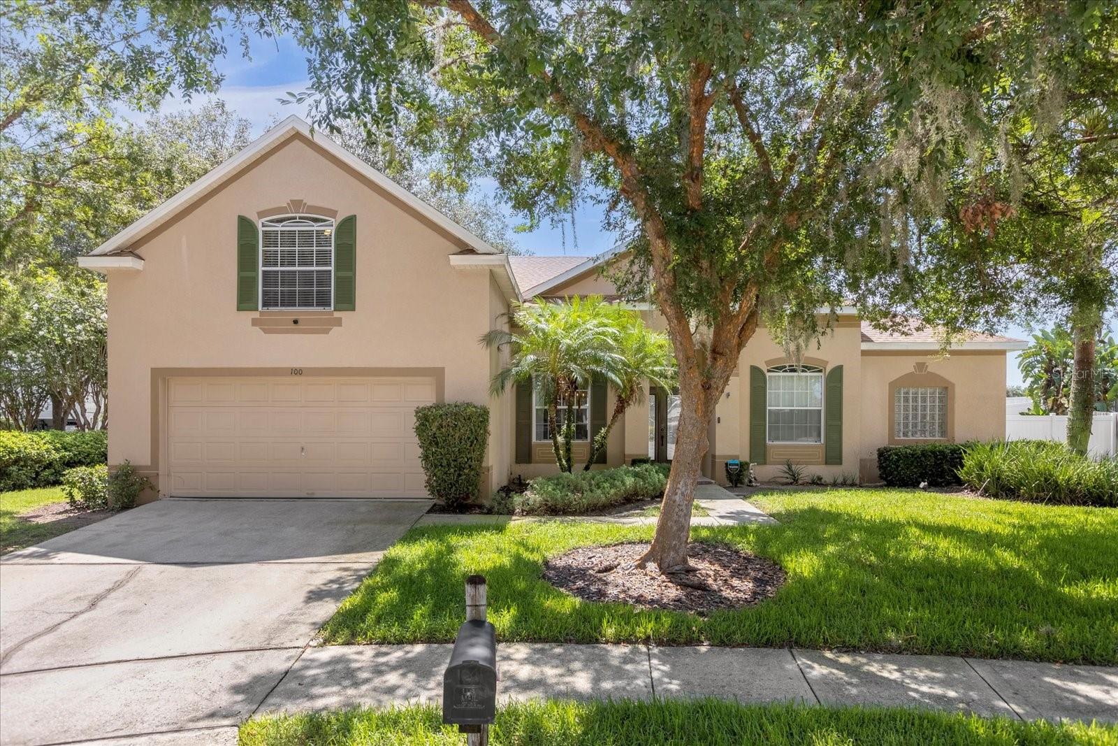 100 HOLLYBROOK, DAVENPORT FL 33897 — MLS #MFRG5107599 | 5 Bed 4 Bath Home