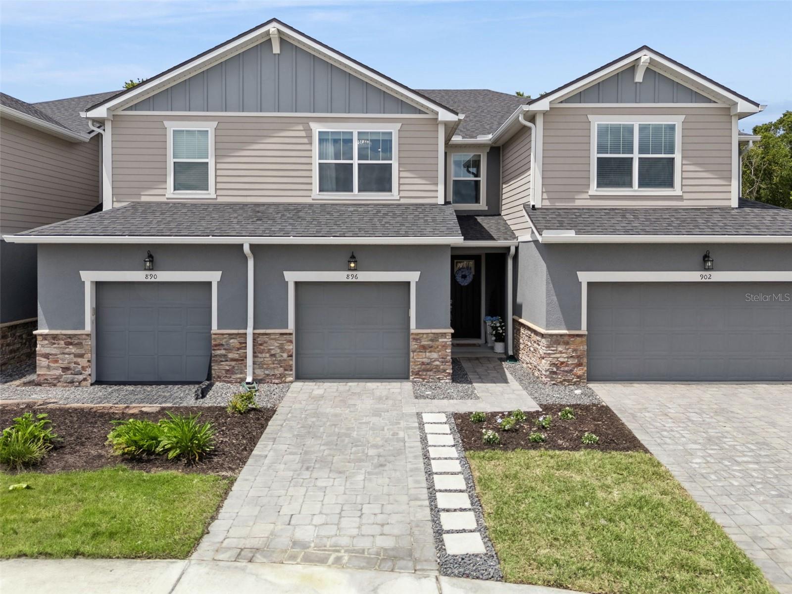 896 SPRING PALMS, ORLANDO FL 32828 — MLS #MFRO6398933 | 3 Bed 3 Bath Home