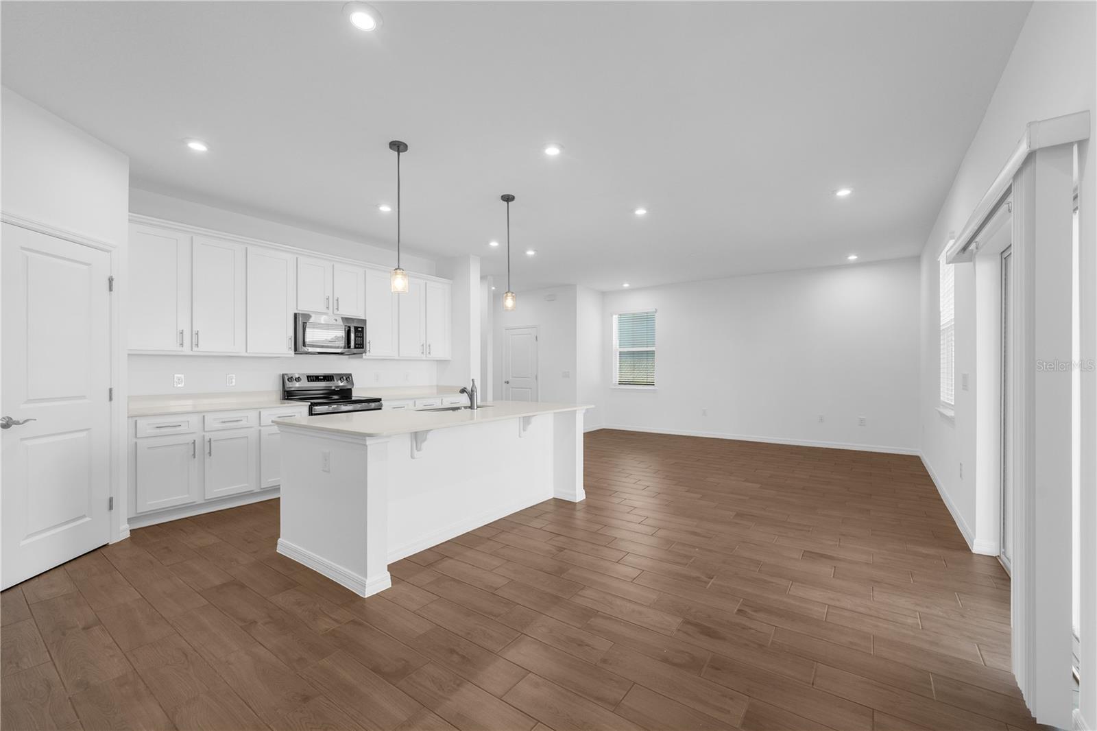 5472 MEADOW WALK — photo 12