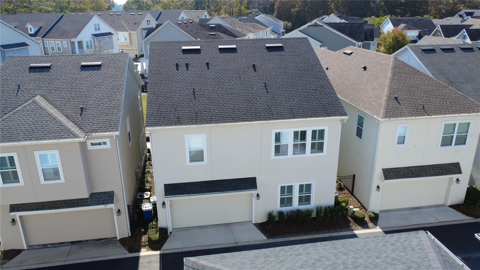 640 ROSEWOOD — photo 2