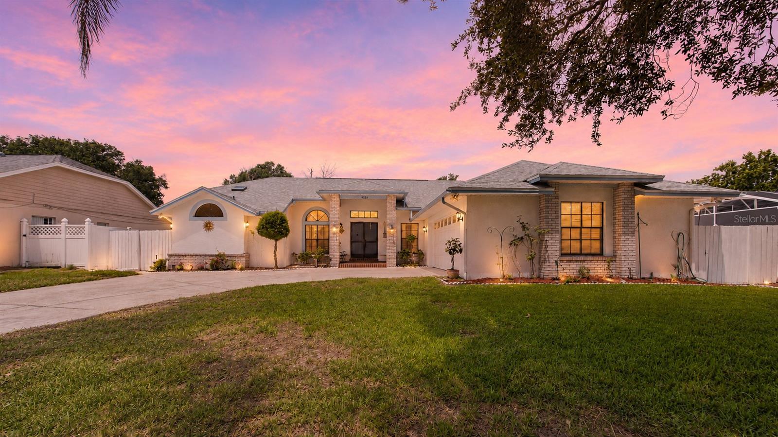 4386 WYNDCLIFF, ORLANDO FL 32817 — MLS #MFRO6409769 | 3 Bed 2 Bath Home