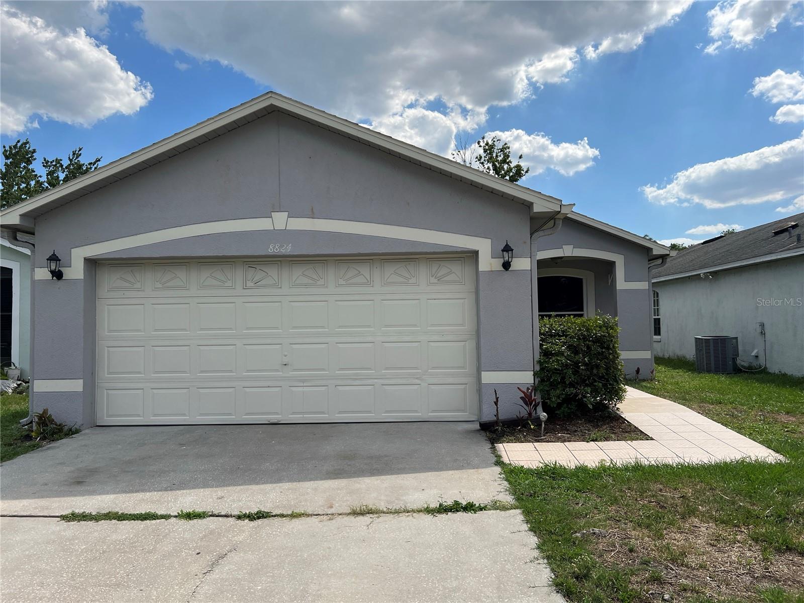 8824 VALENCIA OAKS, ORLANDO FL 32825 — MLS #MFRR4911271 | 3 Bed 2 Bath Home