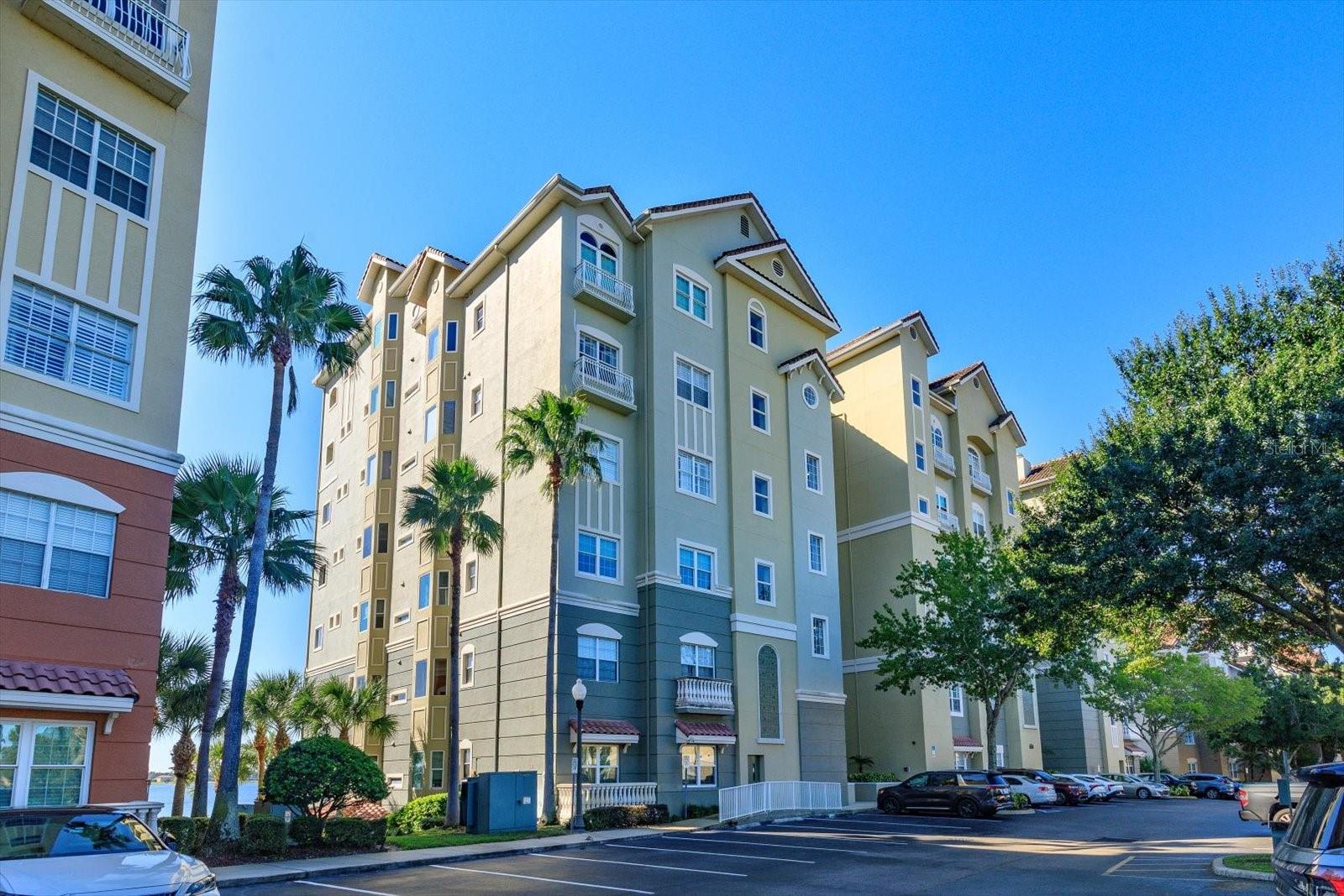 8761 THE ESPLANADE 18 — photo 2