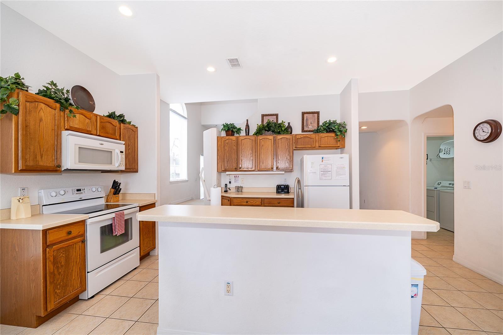 1020 ANDALUSIA — photo 12