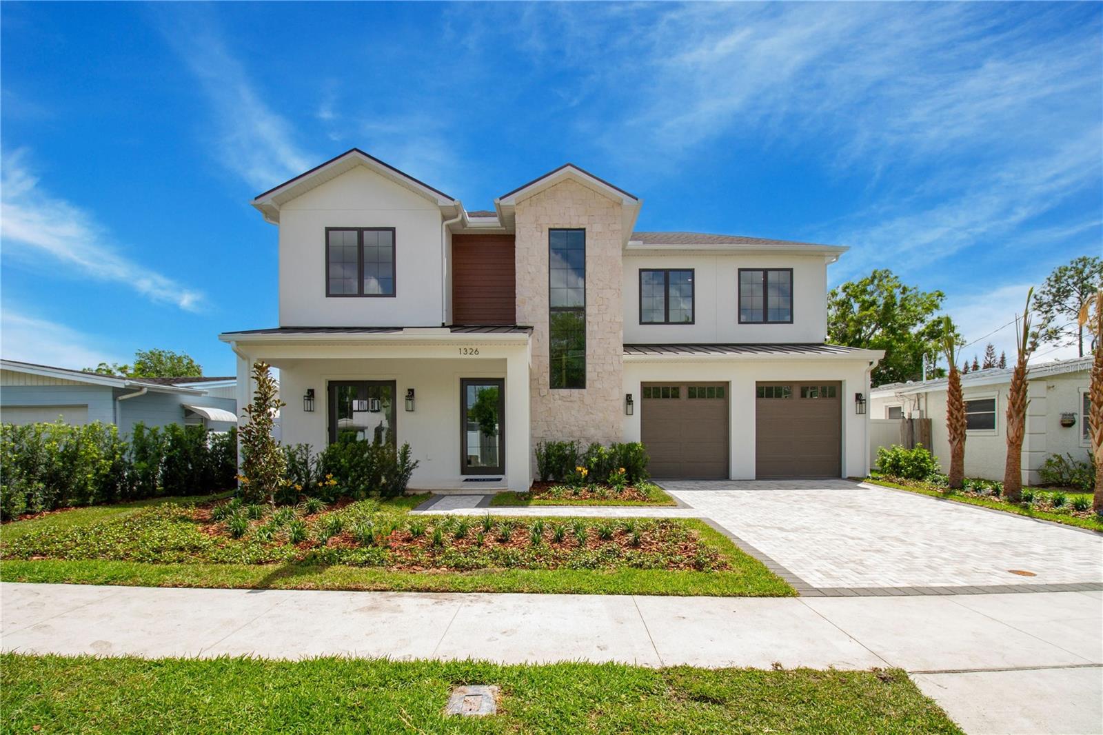 1326 NEW HAMPSHIRE, ORLANDO FL 32804 — MLS #MFRO6385666 | 5 Bed 5 Bath Home