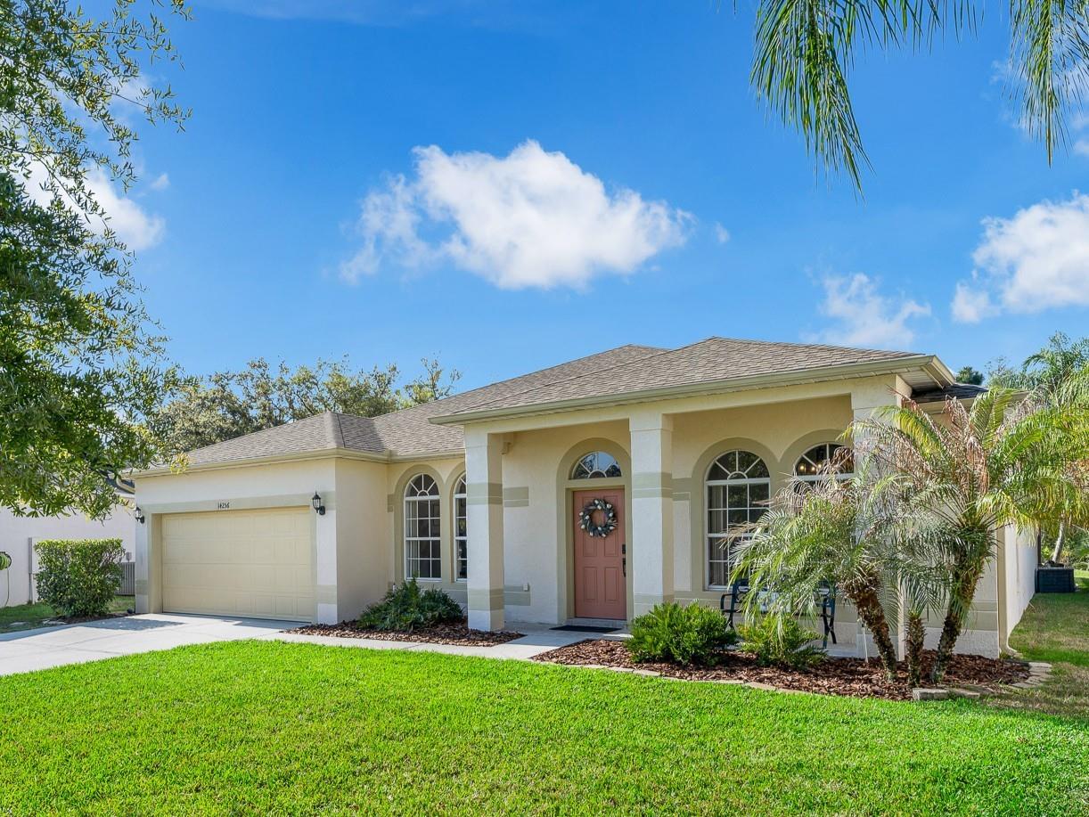 14256 NOTTINGHAM WAY, ORLANDO FL 32828 — MLS #MFRO6394392 | 4 Bed 2 Bath Home