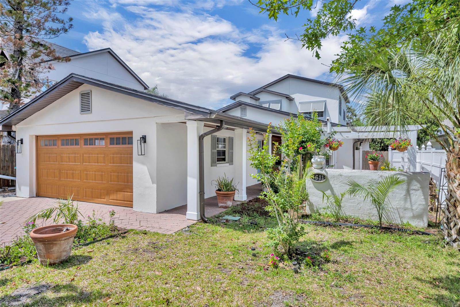 1611 CHESTNUT, WINTER PARK FL 32789 — MLS #MFRO6402502 | 4 Bed 4 Bath Home