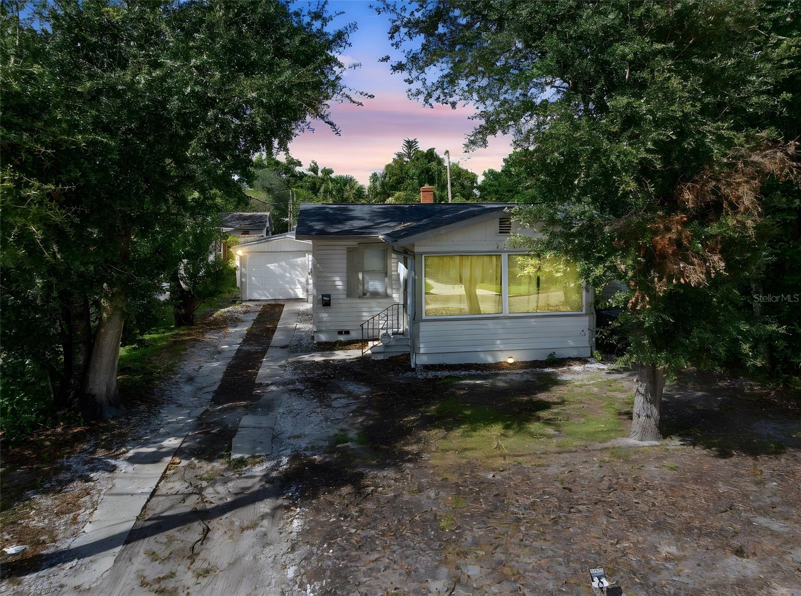 111 KING, ORLANDO FL 32804 — MLS #MFRO6348141 | 3 Bed 2 Bath Home