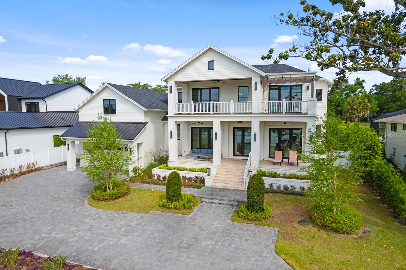 747 LAKE SYBELIA, MAITLAND FL 32751 — MLS #MFRO6406879 | 4 Bed 5 Bath Home