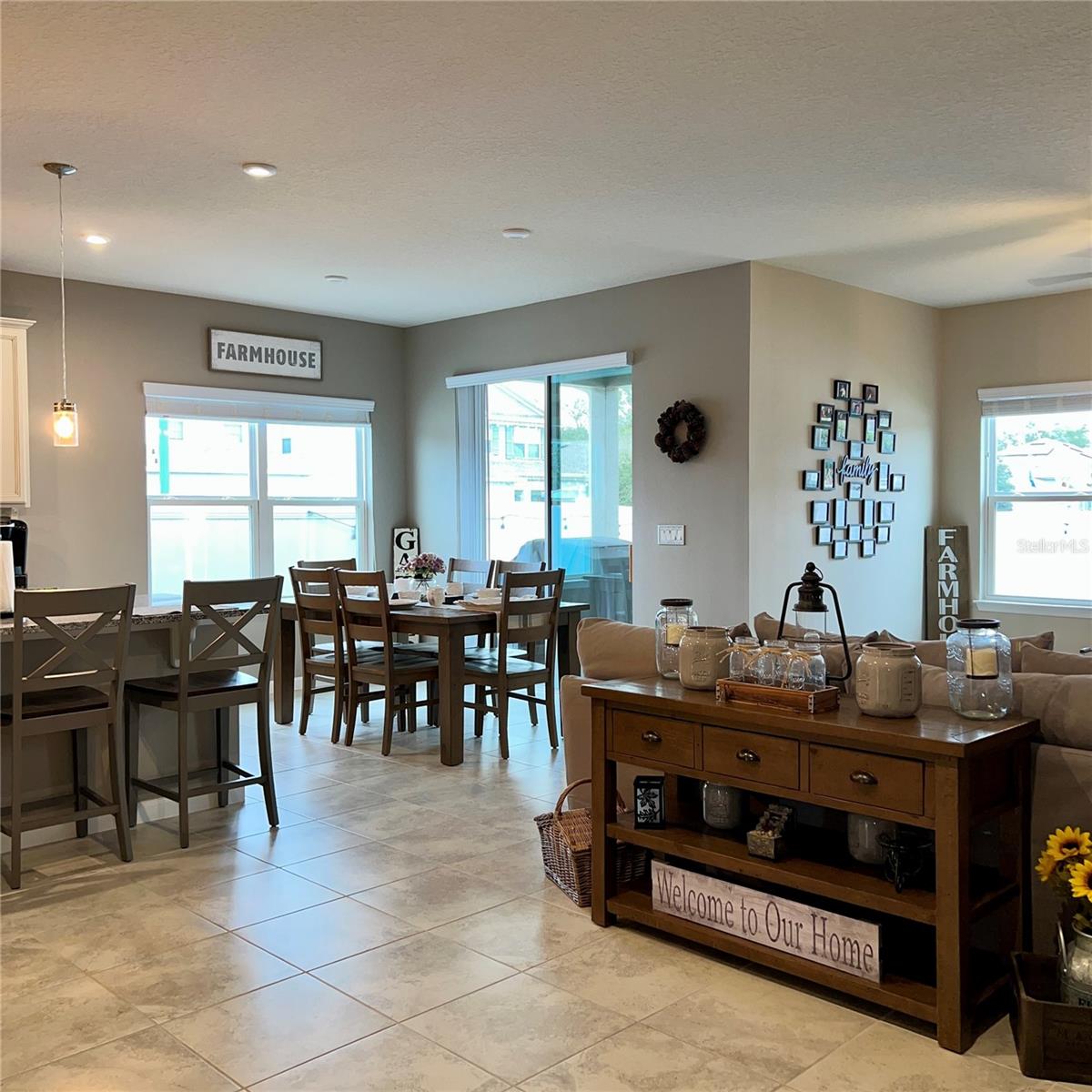 456 WINTER SOLSTICE LN — photo 2