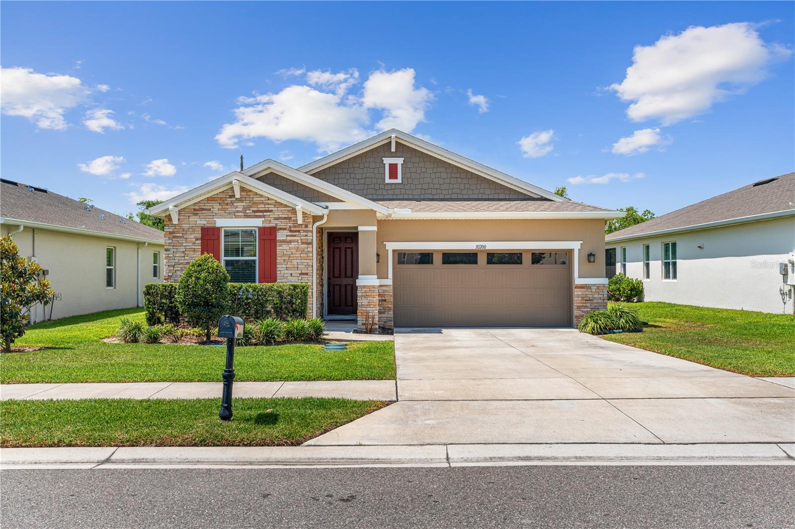 10200 SPRING LAKE, CLERMONT FL 34711 — MLS #MFRG5109112 | 3 Bed 2 Bath Home