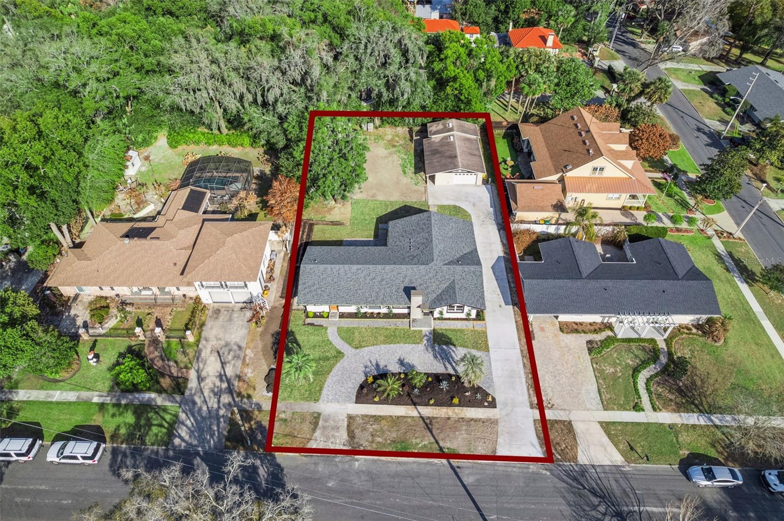 118 GRANDVIEW, MOUNT DORA FL 32757 — MLS #MFRG5108730 | 5 Bed 4 Bath Home