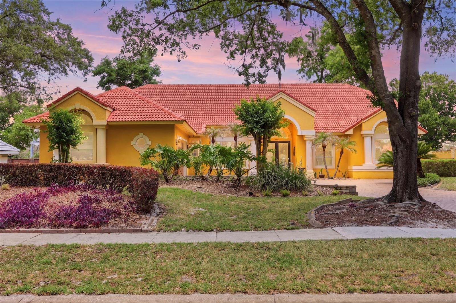 7407 PARK SPRINGS, ORLANDO FL 32835 — MLS #MFRO6402336 | 4 Bed 4 Bath Home