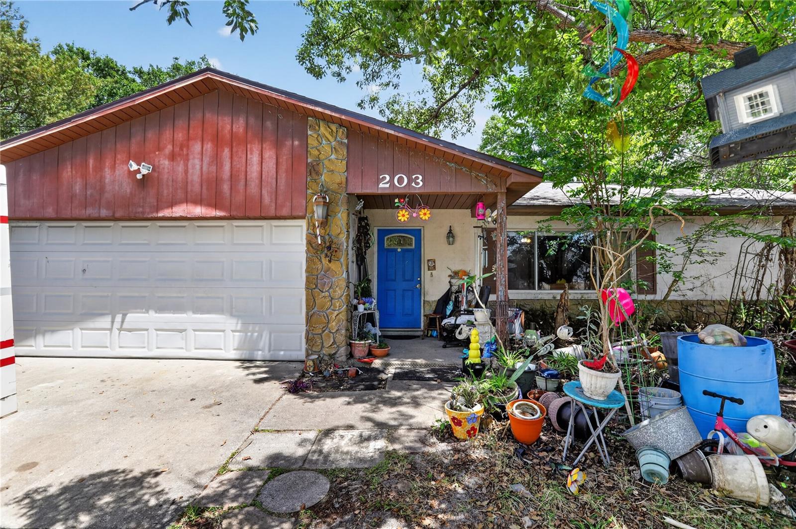 203 WOODFIELD, SANFORD FL 32773 — MLS #MFRO6404606 | 3 Bed 2 Bath Home