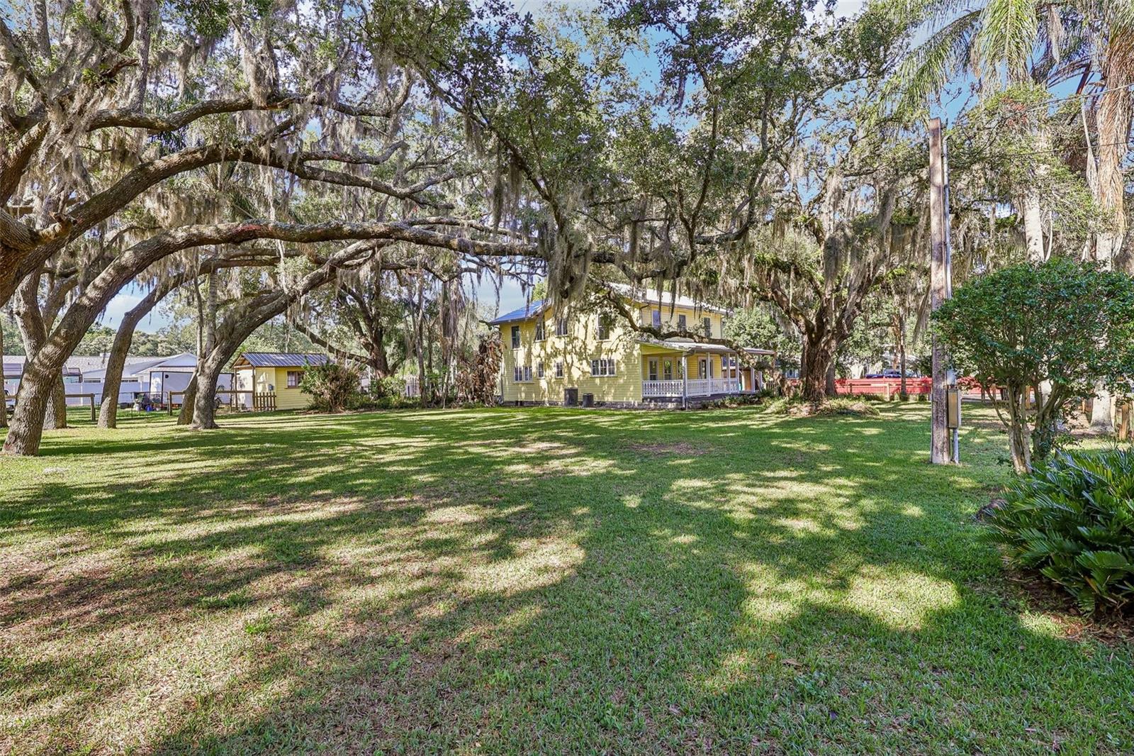 1190 OLD MOUNT DORA — photo 2