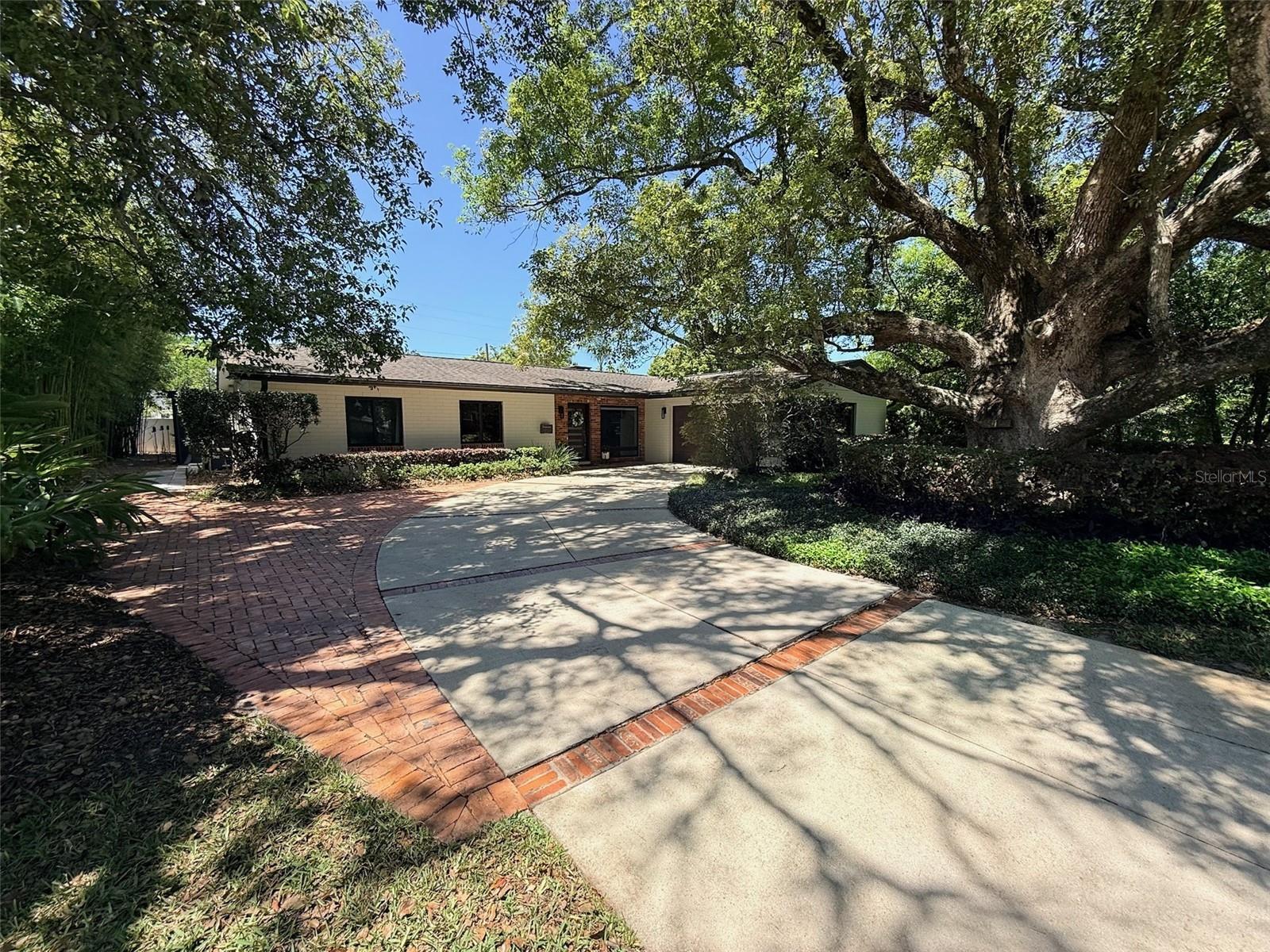 921 THISTLE, MAITLAND FL 32751 — MLS #MFRR4911080 | 4 Bed 3 Bath Home
