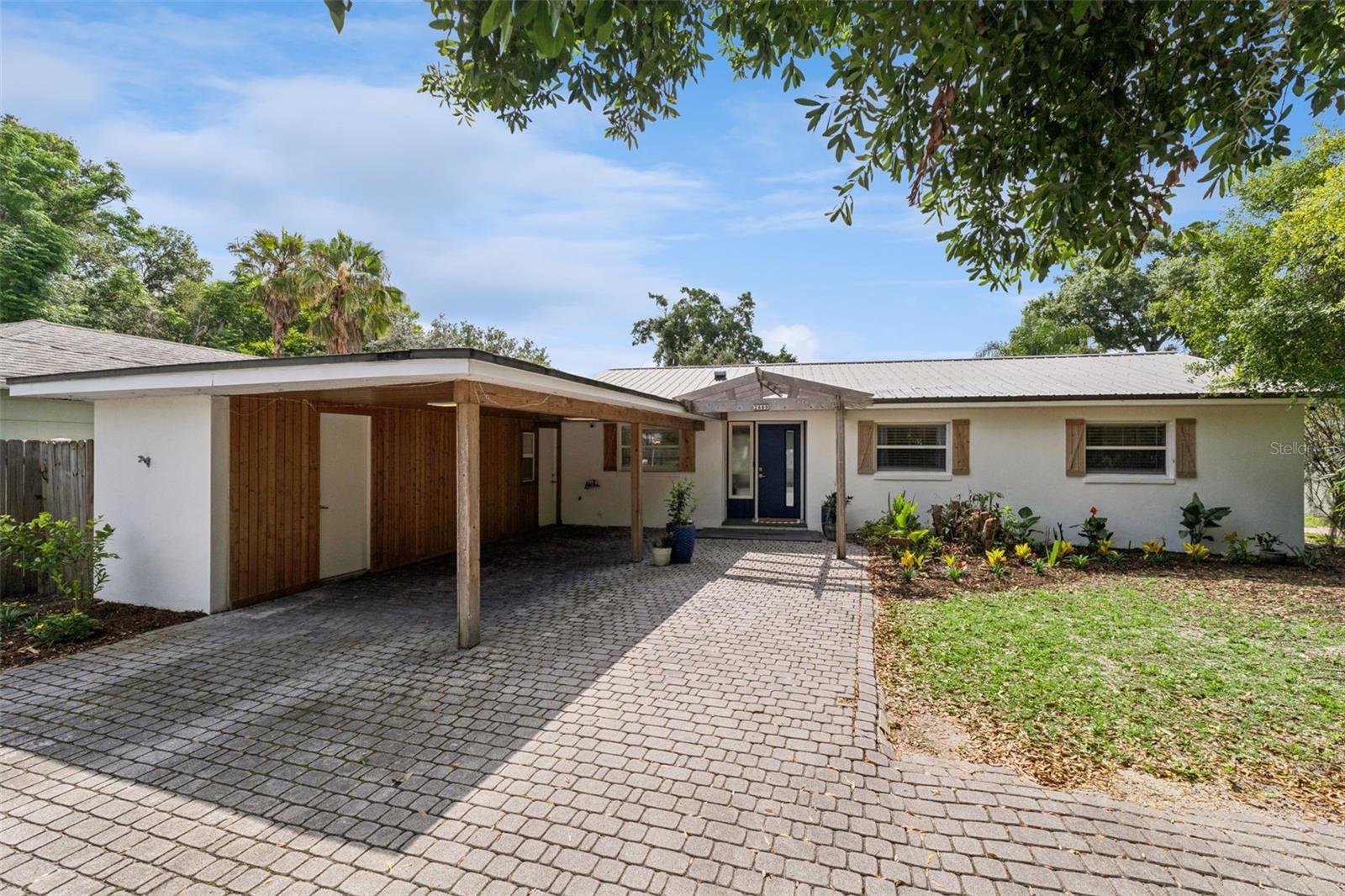 2609 CRYSTAL LAKE, ORLANDO FL 32806 — MLS #MFRO6413658 | 3 Bed 2 Bath Home