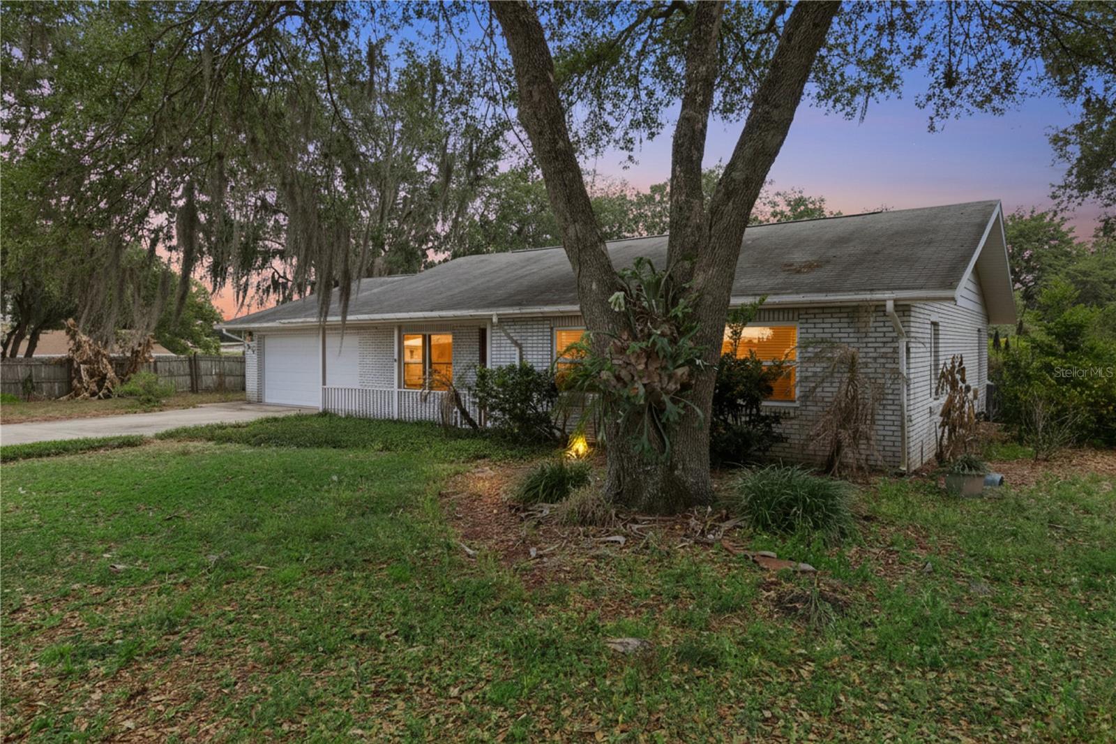 307 MAPLE, DAVENPORT FL 33837 — MLS #MFRO6404001 | 3 Bed 2 Bath Home