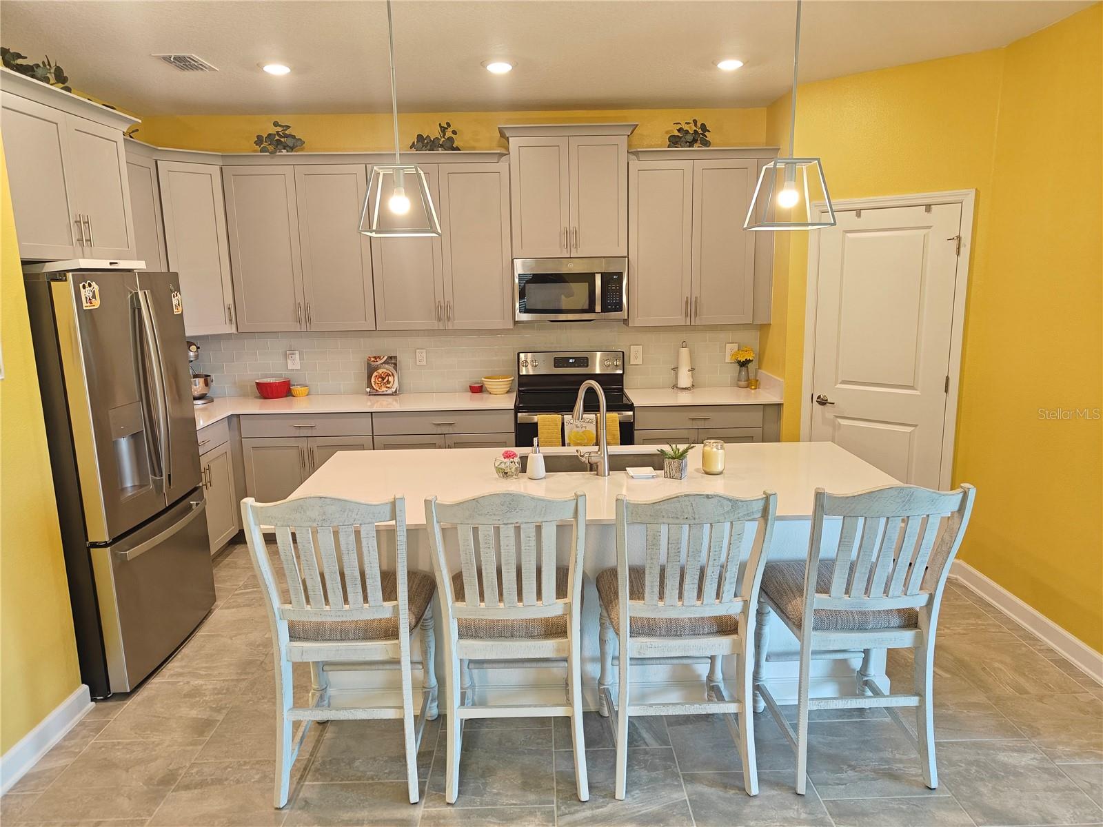 2856 CAMDEN — photo 2